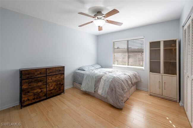 Building Photo - 5980 Amherst Dr