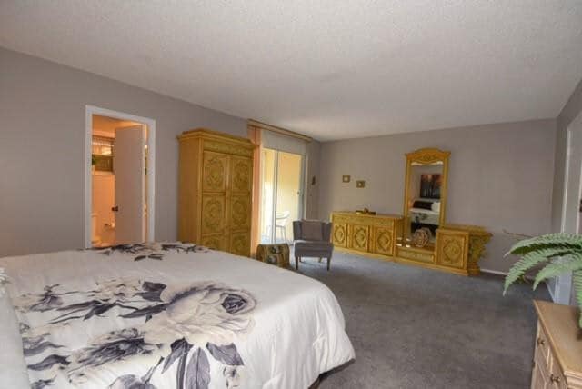 Building Photo - 1018 NE 25th Ave