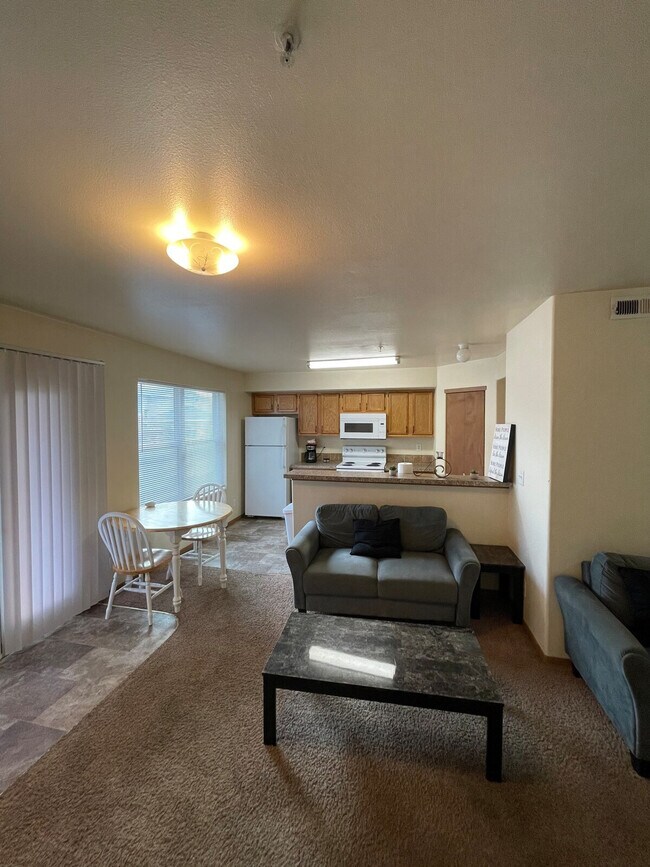 Building Photo - 6405N Chapel Hill Blvd