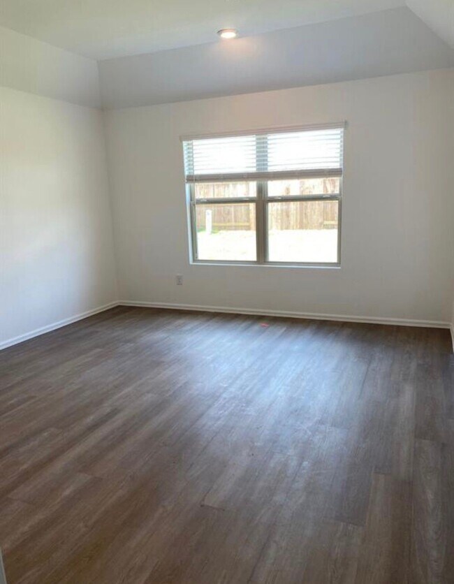 Building Photo - 5224 Pine Pass Dr