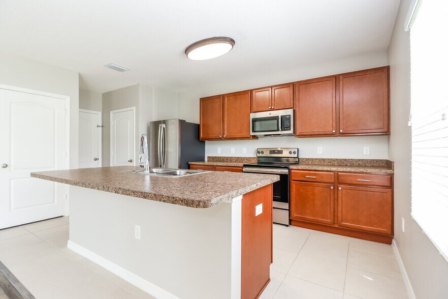 Building Photo - 14489 Finsbury Dr