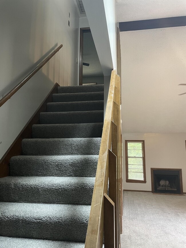 Building Photo - 9131 E 85th Pl