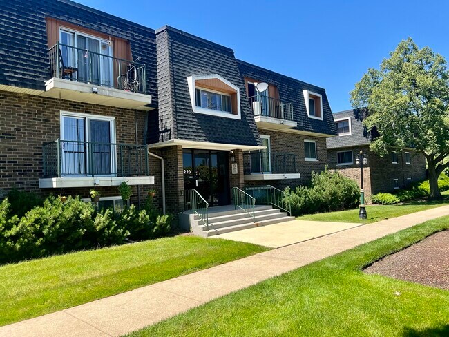 Primary Photo - 3220 Sanders Rd