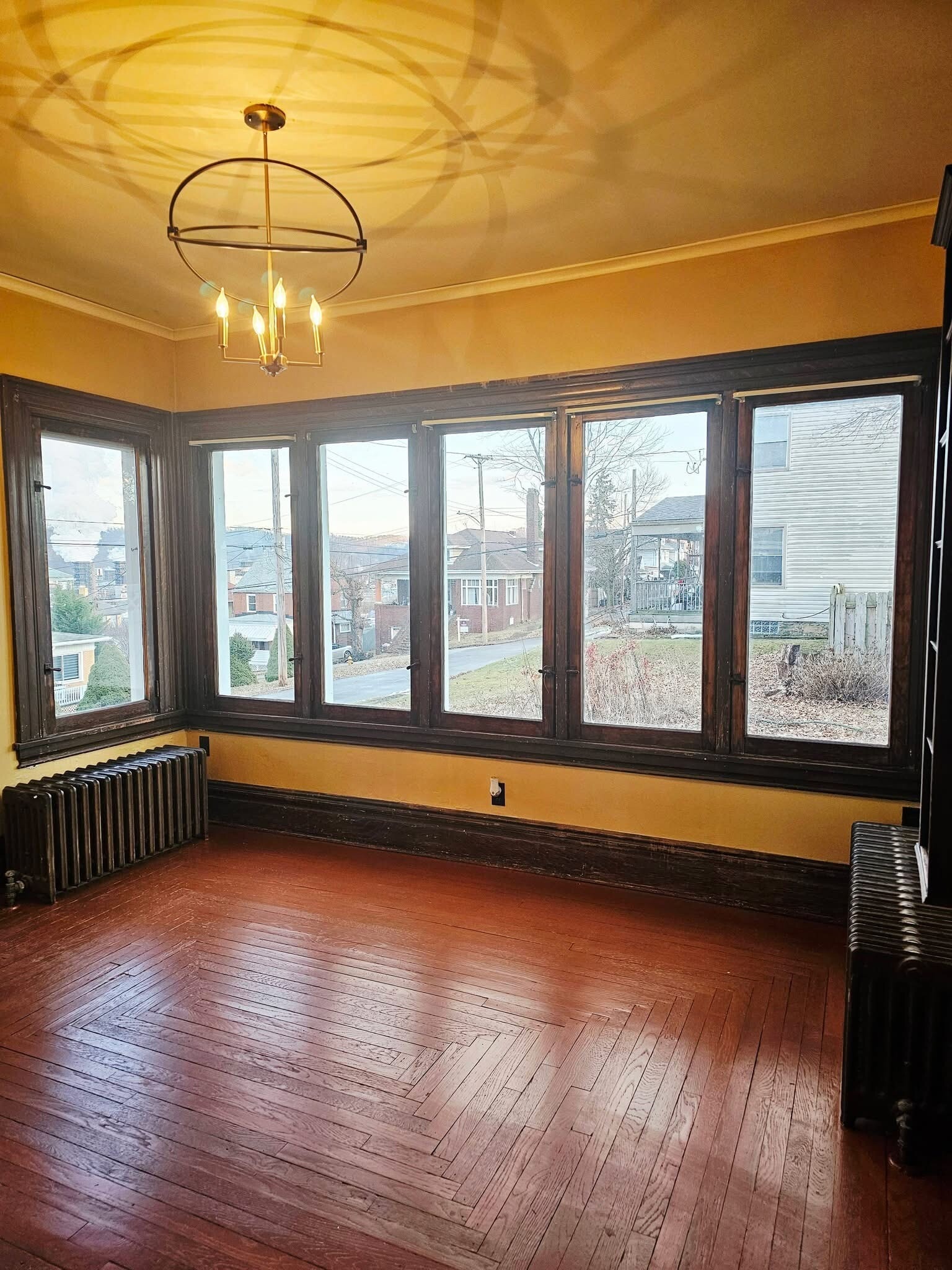 Building Photo - 409 N 5th St