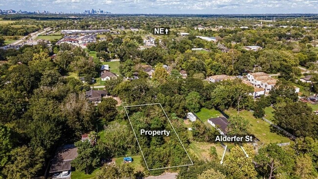 Building Photo - 3533 Alderfer Unit A or B St