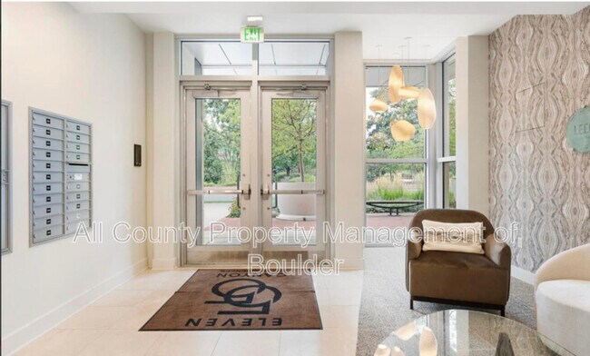Building Photo - 1155 Canyon Blvd
