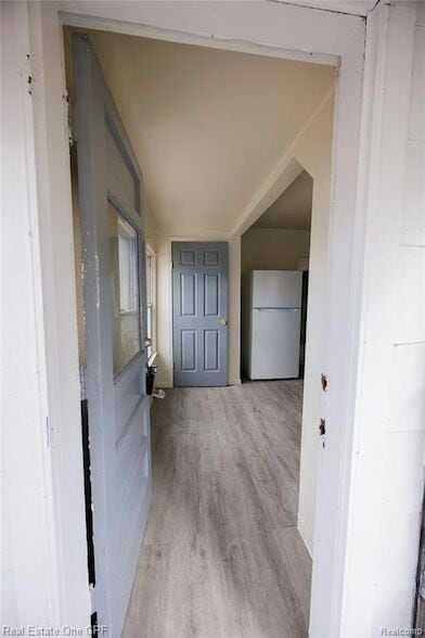 Building Photo - 8242 Maxwell Ave