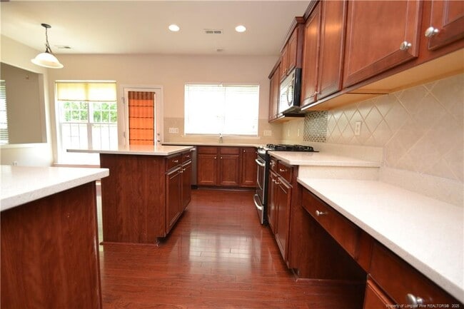 Building Photo - 2031 Addenbrock Dr