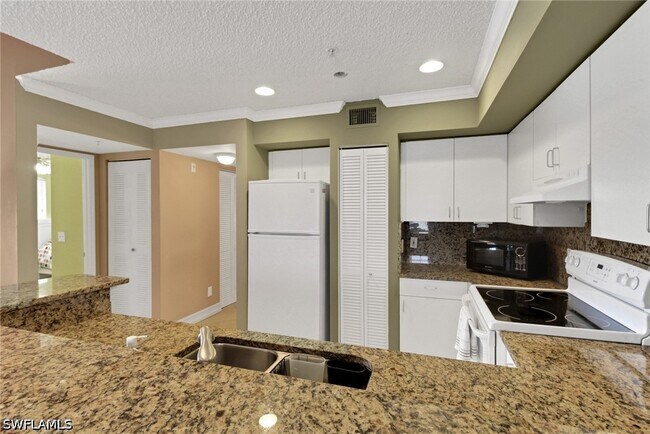 Building Photo - 1195 Wildwood Lakes Blvd