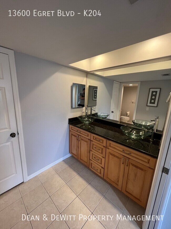 Building Photo - 13600 Egret Blvd
