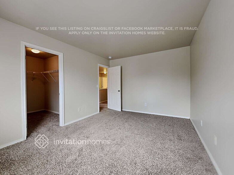 Building Photo - 731 SW 356th Pl