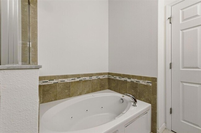 Building Photo - 11804 13th Way N