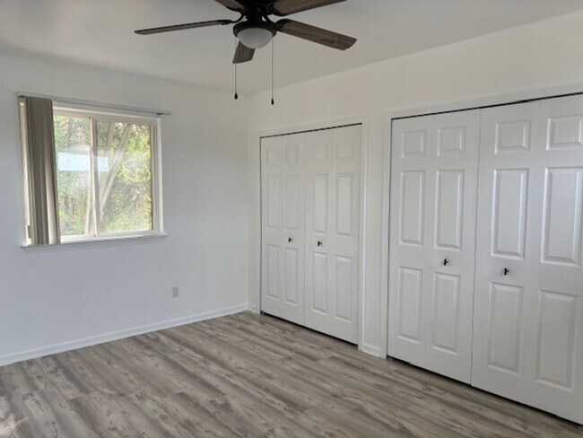 Building Photo - STUNNING LAKE VIEWS, BRIGHTON 3 BEDROOM HOME