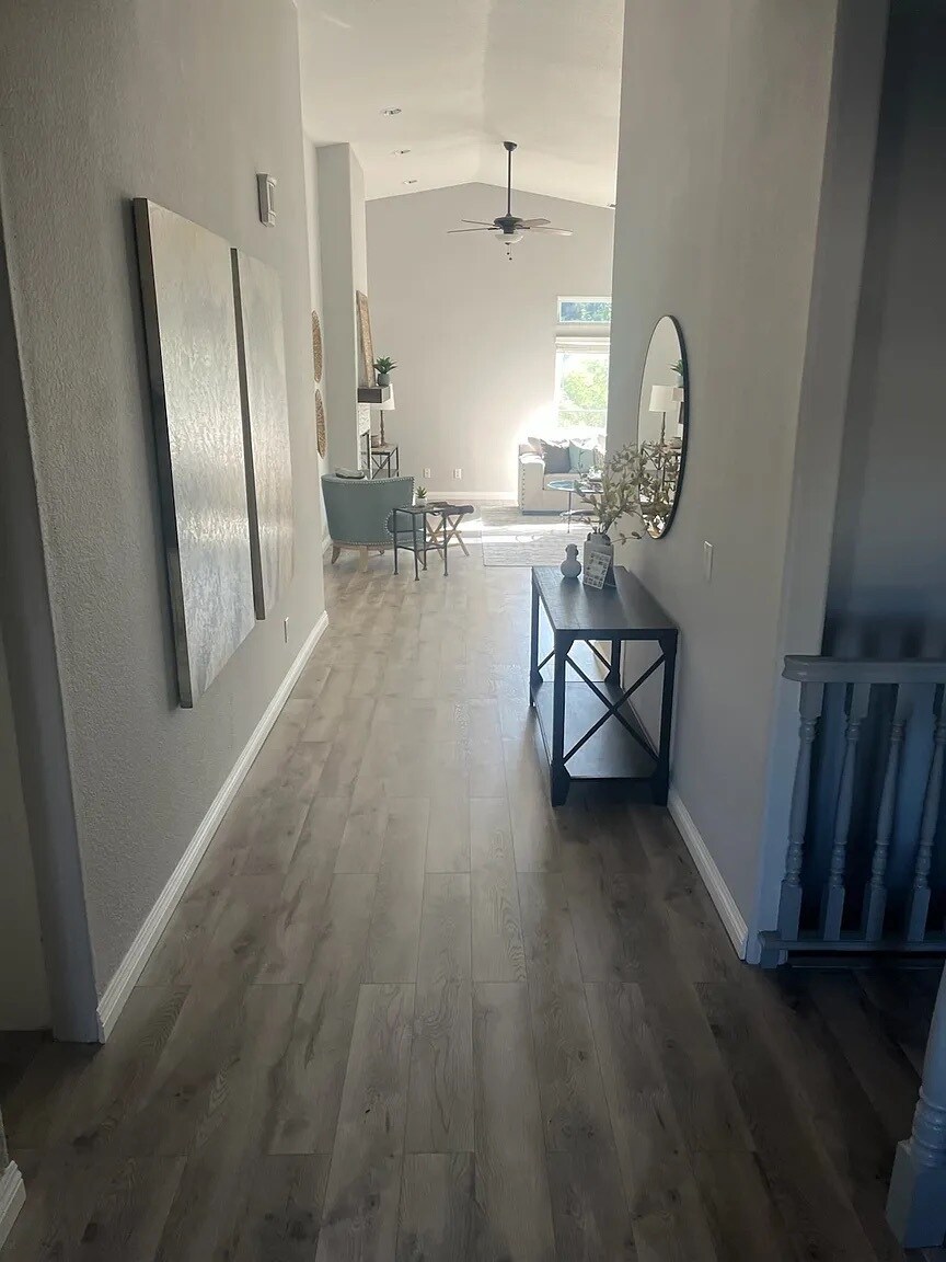 Building Photo - 11112 Calgary Way