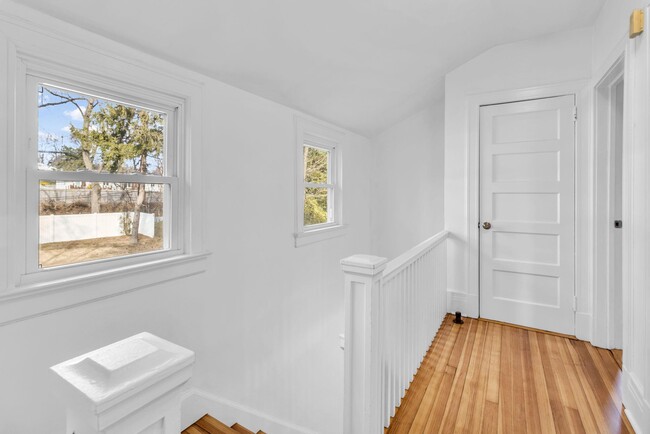 Building Photo - 475 Dobbs Ferry Rd