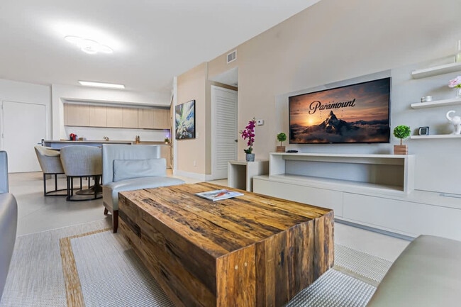 Building Photo - 4011 S Ocean Dr