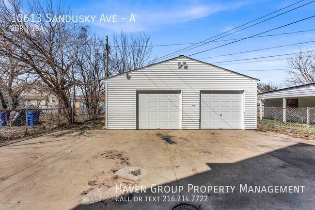 Building Photo - 10613 Sandusky Ave