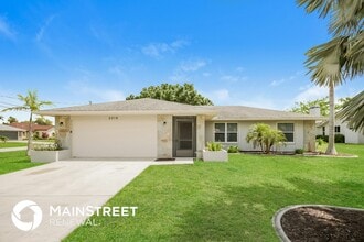 Building Photo - 2016 SE 9th Terrace