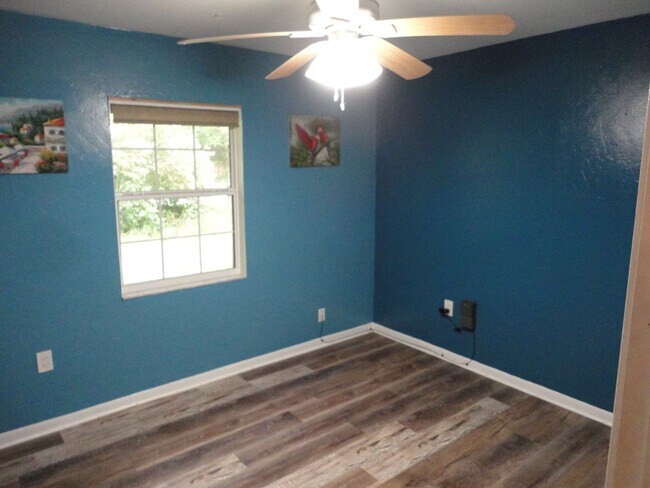 Building Photo - Owner lookin for a 7 month Lease only