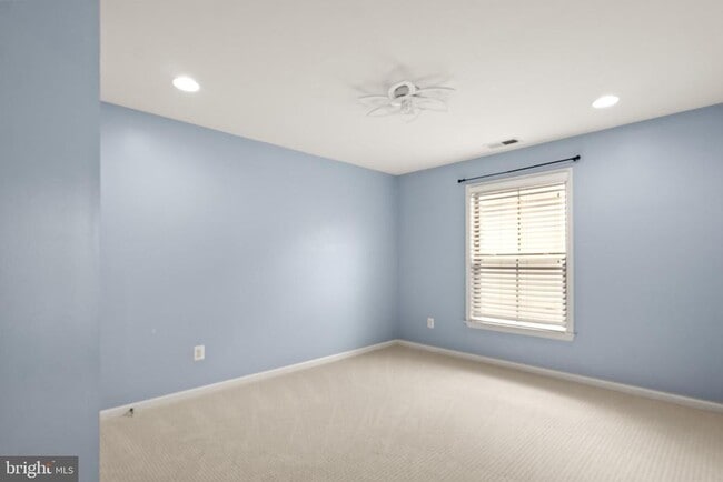 Building Photo - 24839 Somerby Dr