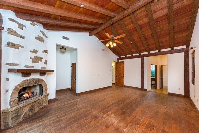 Building Photo - 32140 Windrush Rd