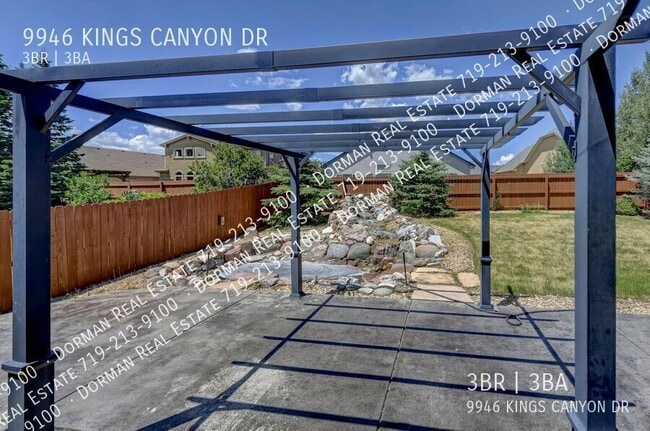 Building Photo - 9946 Kings Canyon Dr
