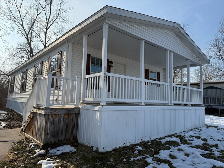 Building Photo - 71601 Juliet Ct