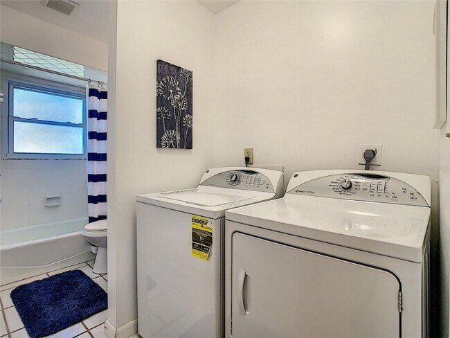 Building Photo - 3272 Minnow Creek Dr