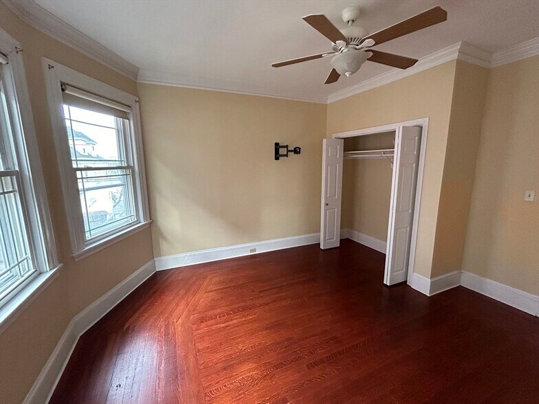 Primary Photo - 177 Bellingham Ave