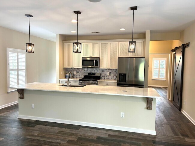 Building Photo - 2911 Maybry Dr