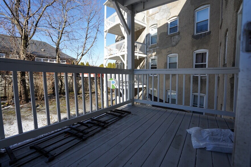 Building Photo - 146 Chiswick Rd