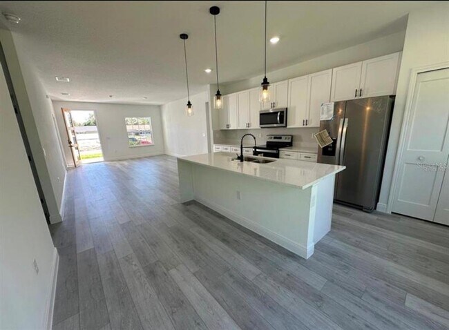 Building Photo - 15889 SW 58th Ct