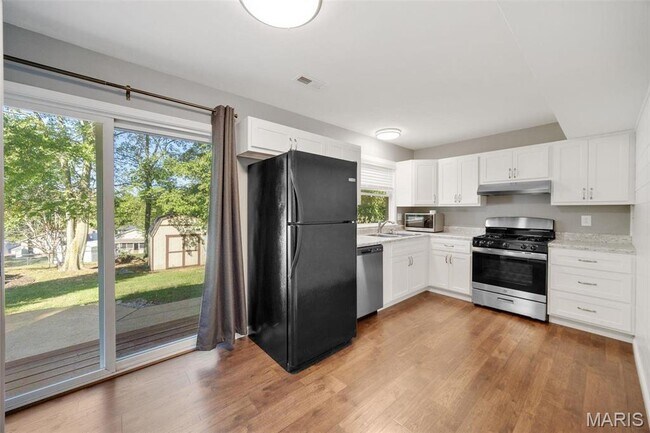 Building Photo - 1777 Williamsburg Dr