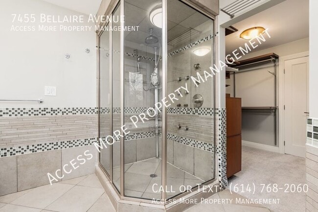 Building Photo - 7455 Bellaire Ave