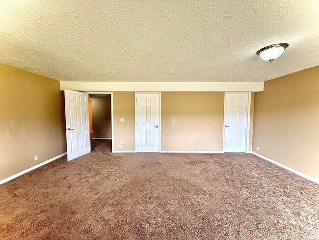 Building Photo - Jeremy Ranch Retreat – Available Now
