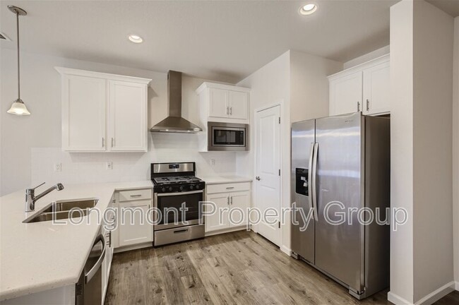 Building Photo - 679 Stonebridge Dr