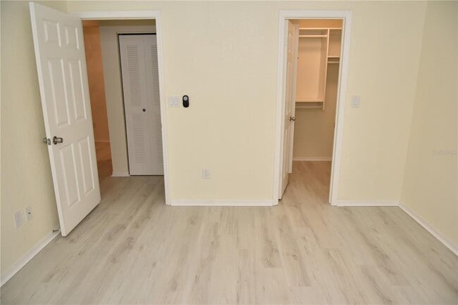 Building Photo - 10265 Gandy Blvd N