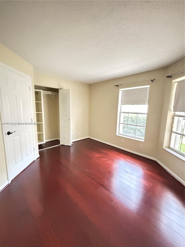 Building Photo - 9366 Arborwood Cir