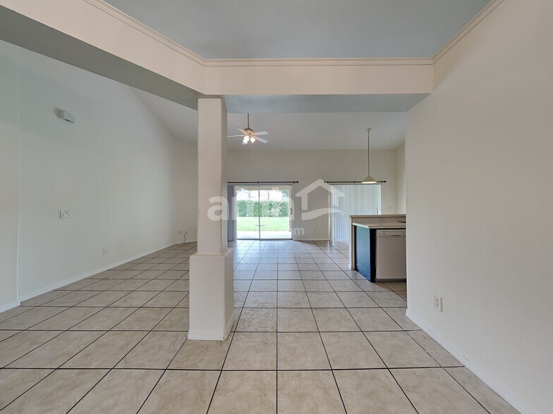Building Photo - 11906 Timberhill Dr