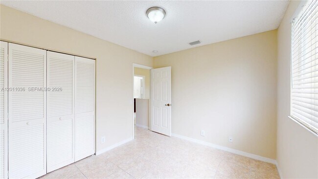 Building Photo - 897 Briar Ridge Rd