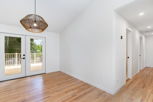 Building Photo - 8428 NE 132nd Pl