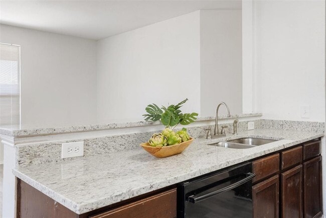 Building Photo - 11853 Gaelic Dr