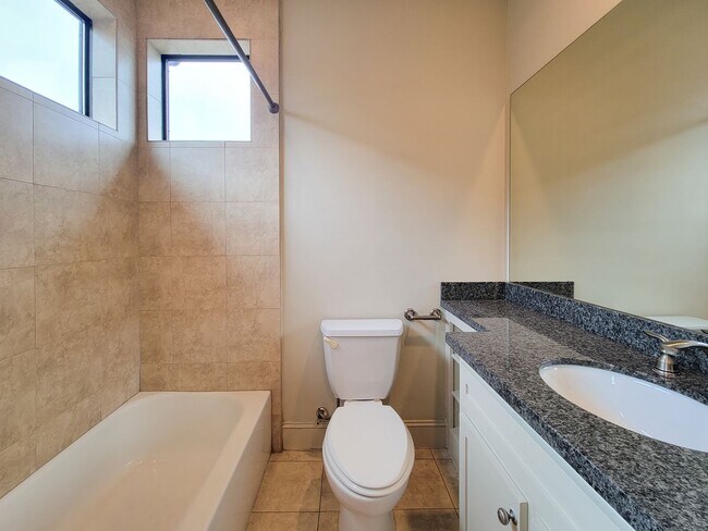 Building Photo - Stunning Corner Unit with Breathtaking Views!