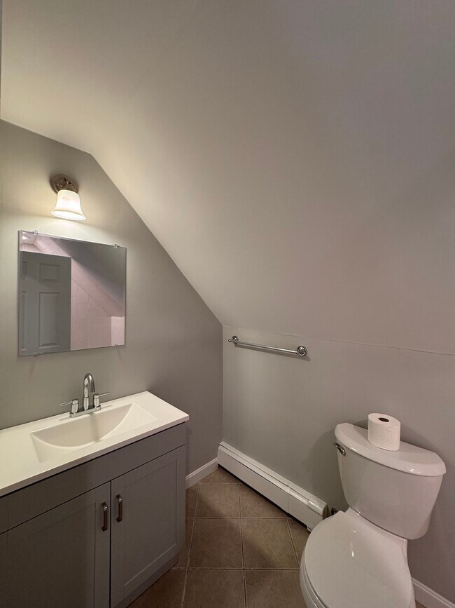 Building Photo - 7 Pinckney Pl