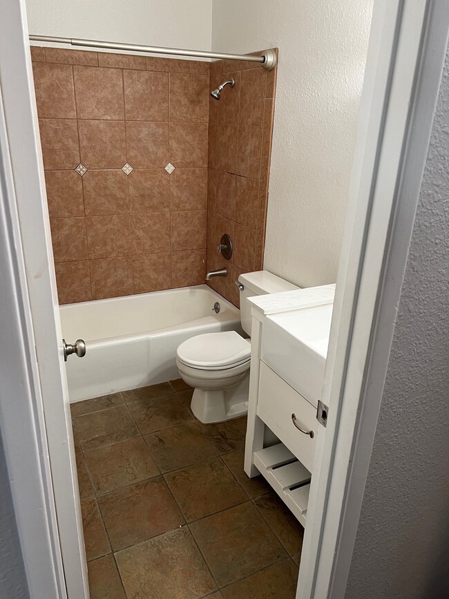 Building Photo - 4558 Judson Way