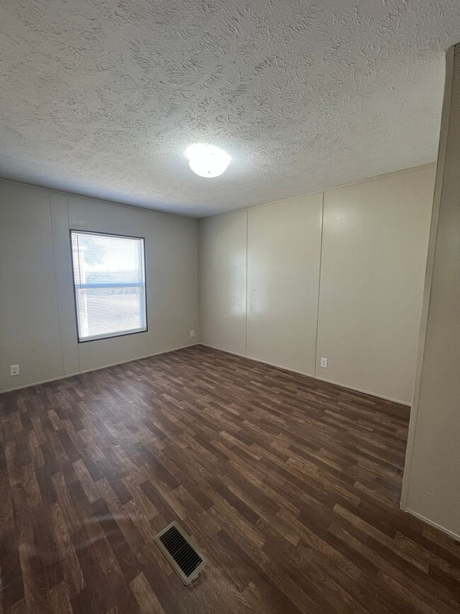 Building Photo - 142 County Rd 5516