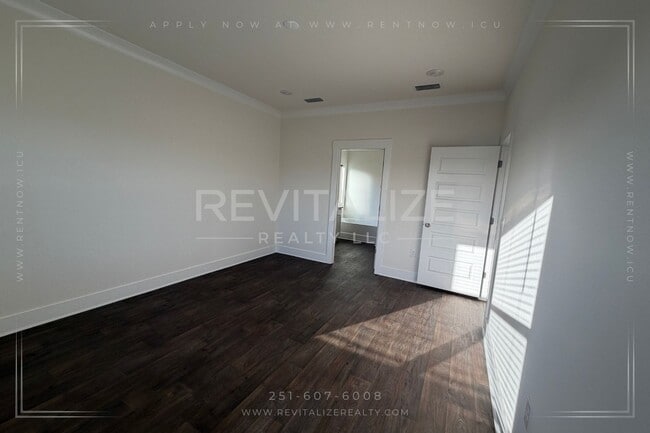 Building Photo - Lakeview Luxury Living in Hadley Village