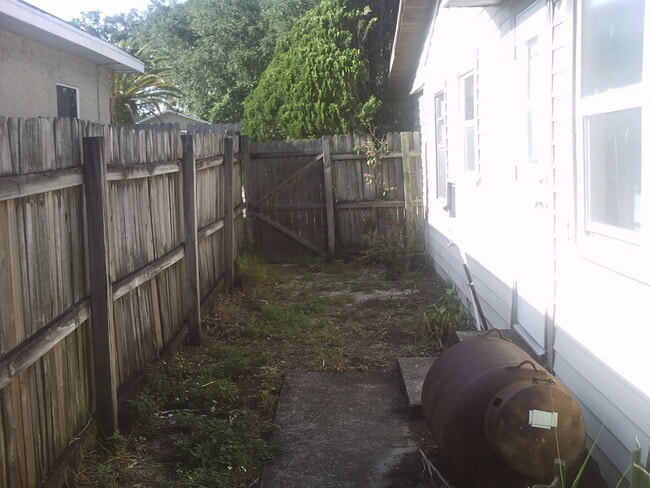 Building Photo - 1328 Illinois Ave