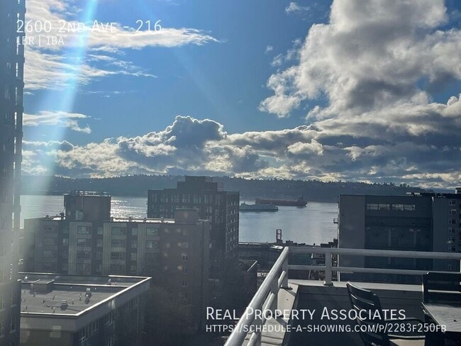 Building Photo - 2600 2nd Ave