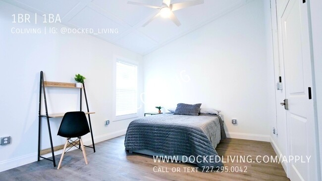 Primary Photo - 1/1 Bedroom in Co-living House! Private ba...